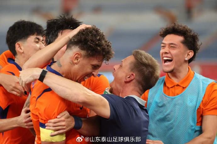 刘彬彬传射卡扎伊什维利绝杀 泰山主场2-1逆转津门虎
