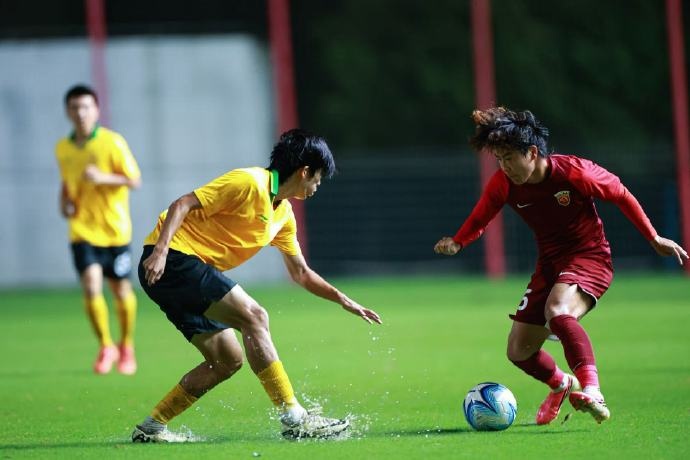 海港U20客胜国安锁定B组第二 张文骏连续两轮破门