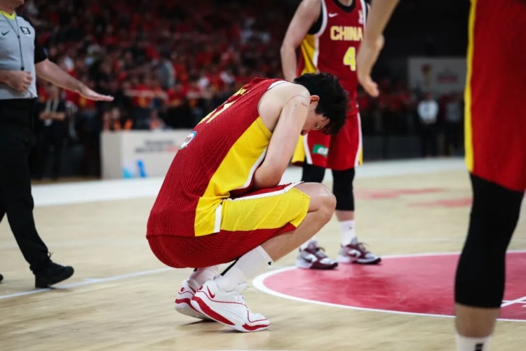 大爹杨瀚森，让中国男篮有了容错空间